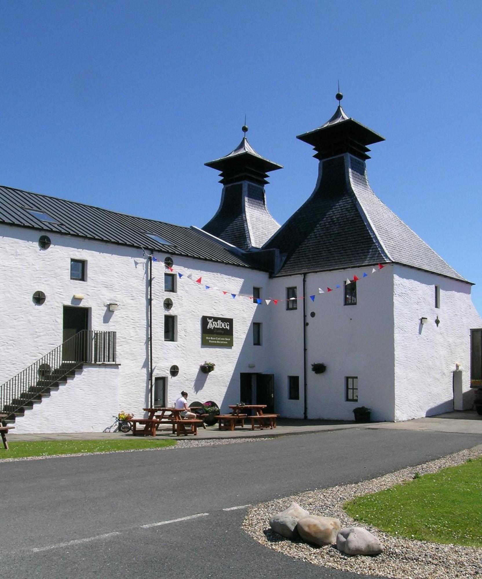 Skerrols House Pensionat Bridgend  Eksteriør billede